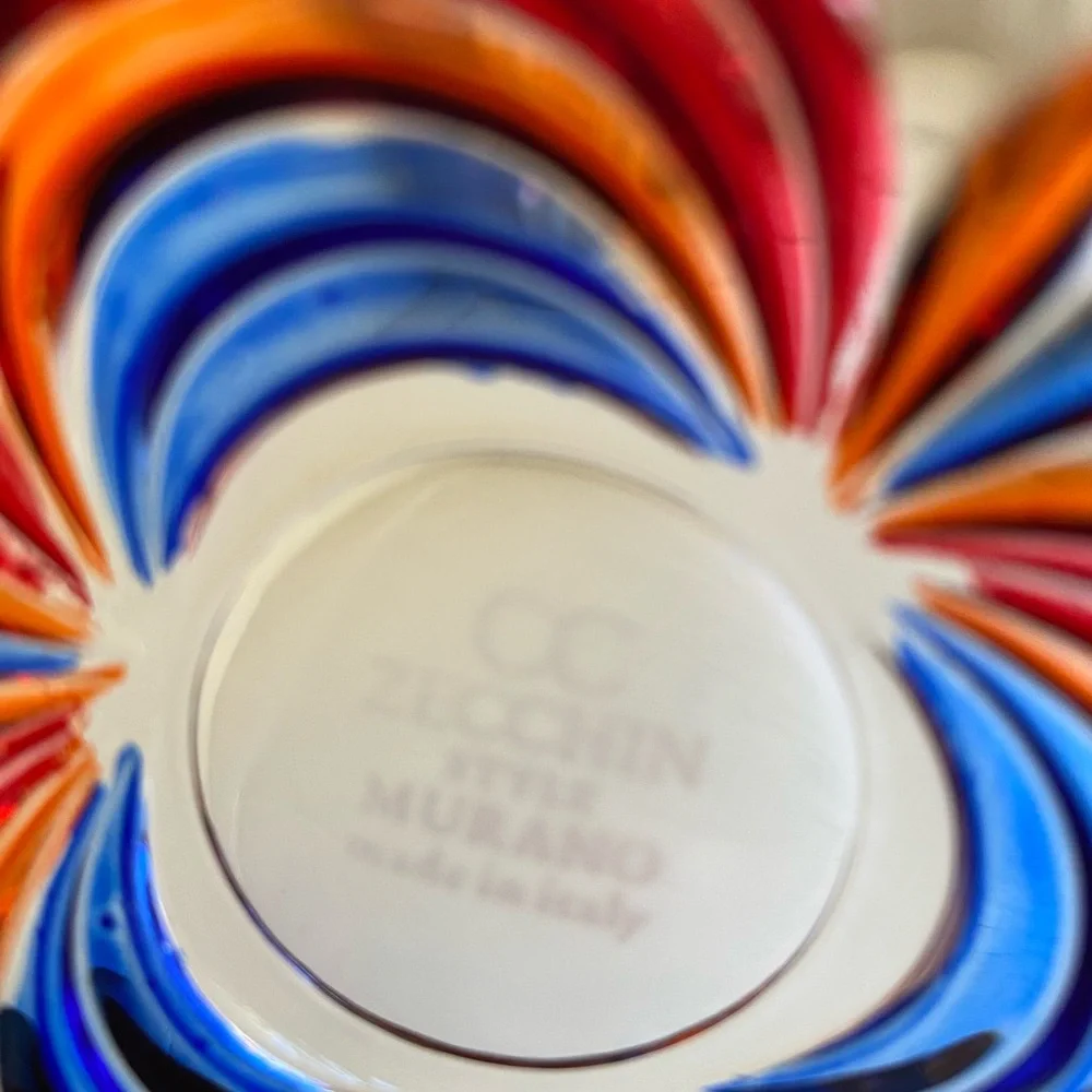 Made in Italy Murano glass dish. 3inches diameter. - Picture 2 of 4